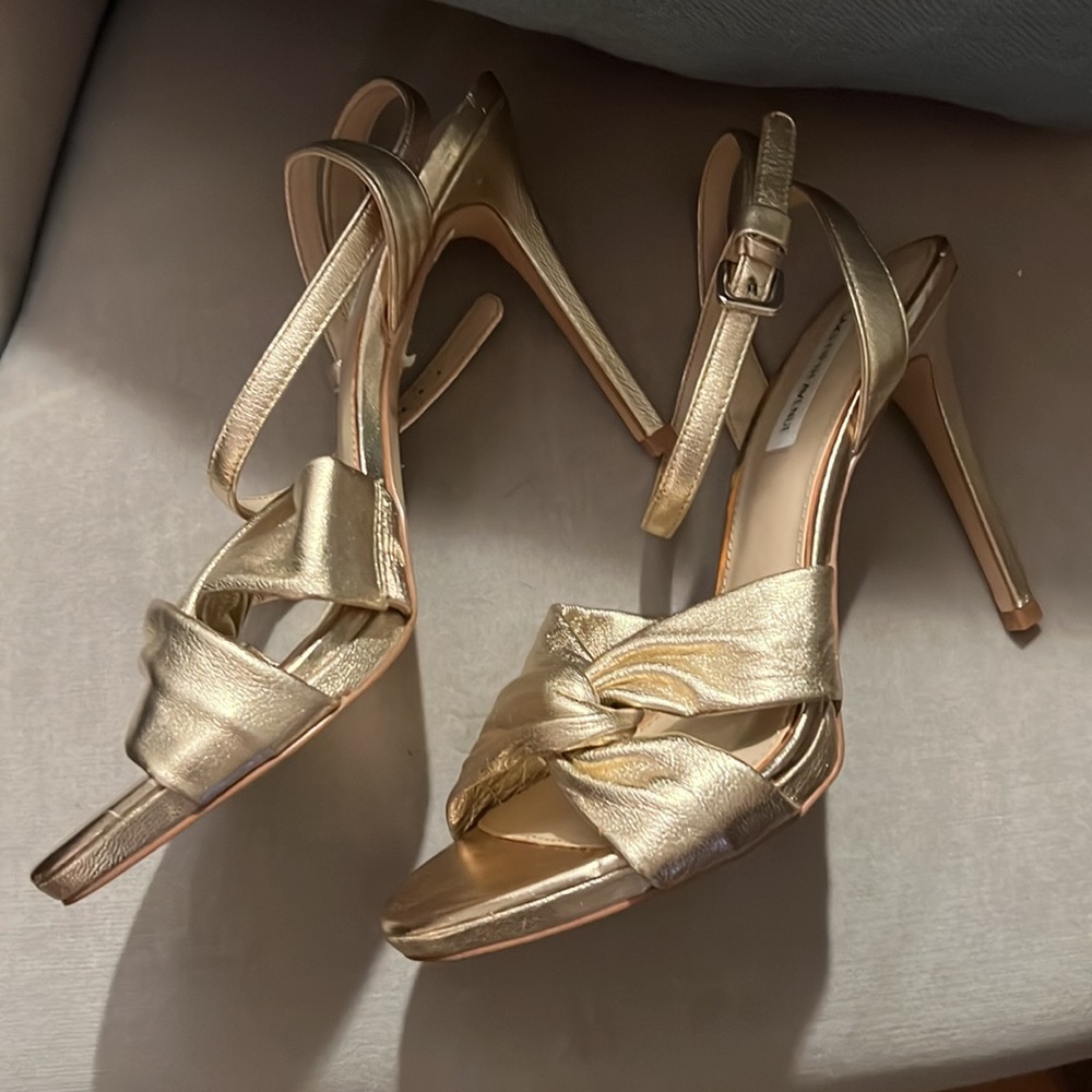 Saks Fifth Avenue Rochelle sandal, 10 NWT